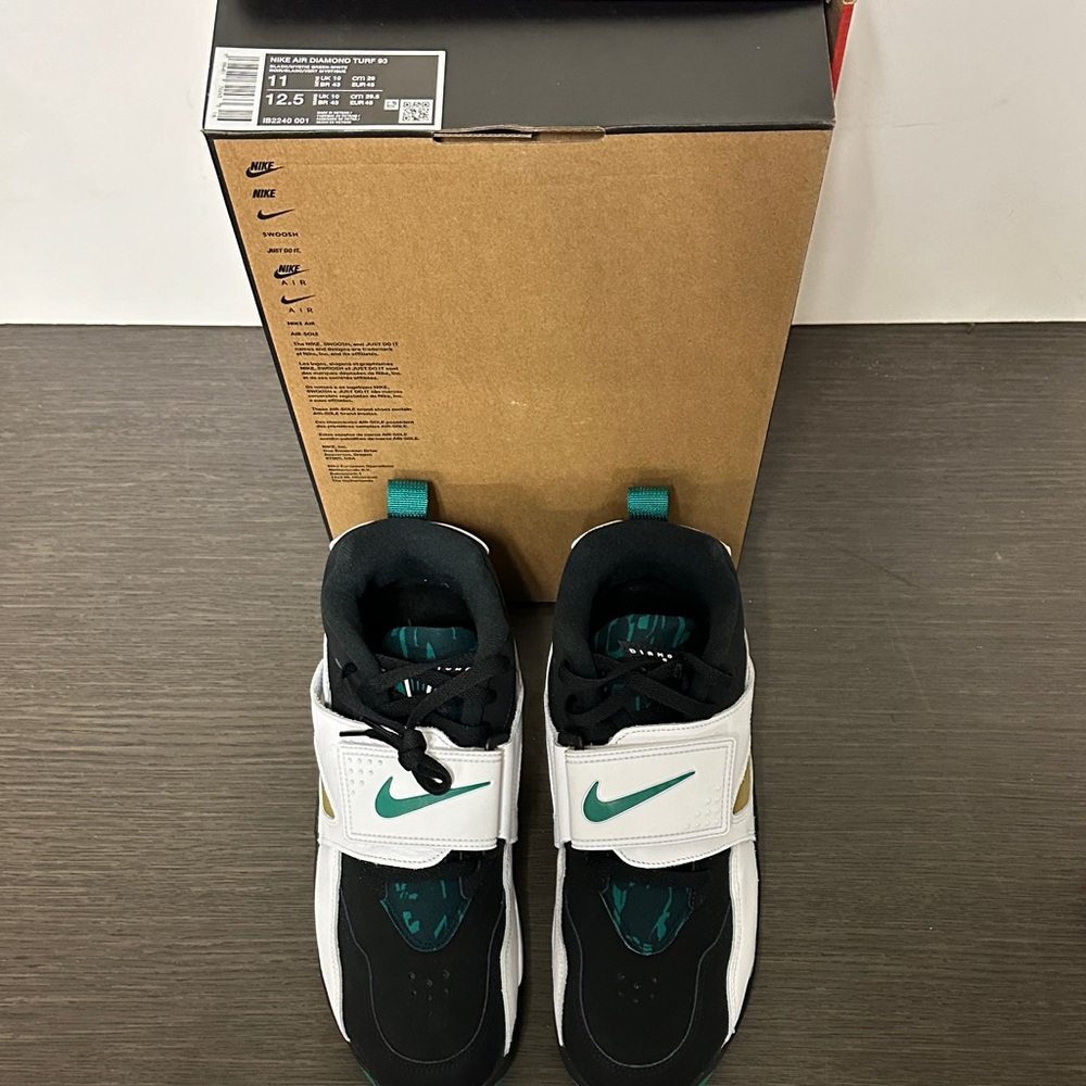 Nike Mens Air Diamond Turf 93 Hard to find. Brand New! Size 11 F16 - Picture 6 of 7